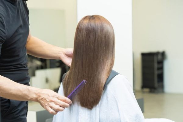 縮毛矯正後にハイライトはできる