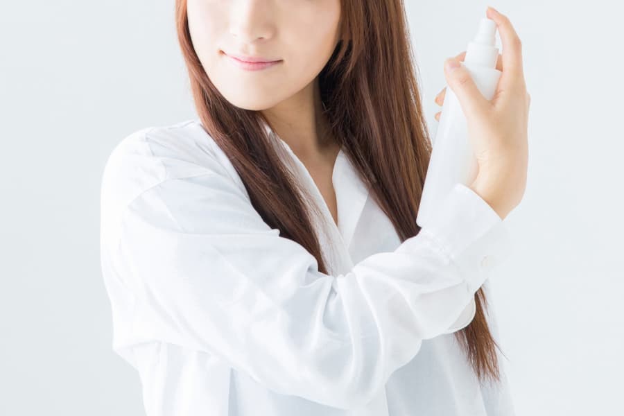 化粧水を髪の毛に使ってもいい？メリット＆デメリットを美容師が解説
