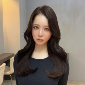 ダークグレージュの髪色とは？似合う人・色落ち・ブリーチなしでできるか解説