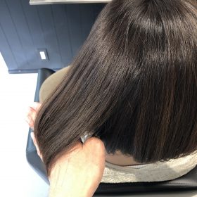 【白髪×アッシュベージュ】スロウカラーなら色々なお悩みを解決できる♪