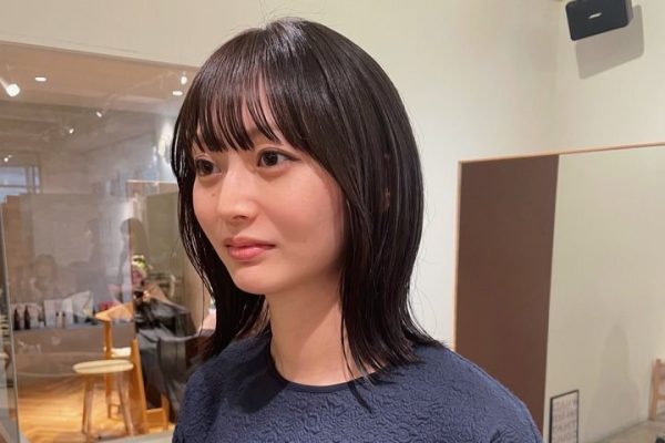 ブルーグレーはどんな髪色？特徴・人気スタイル・色落ち対策を美容師が徹底解説