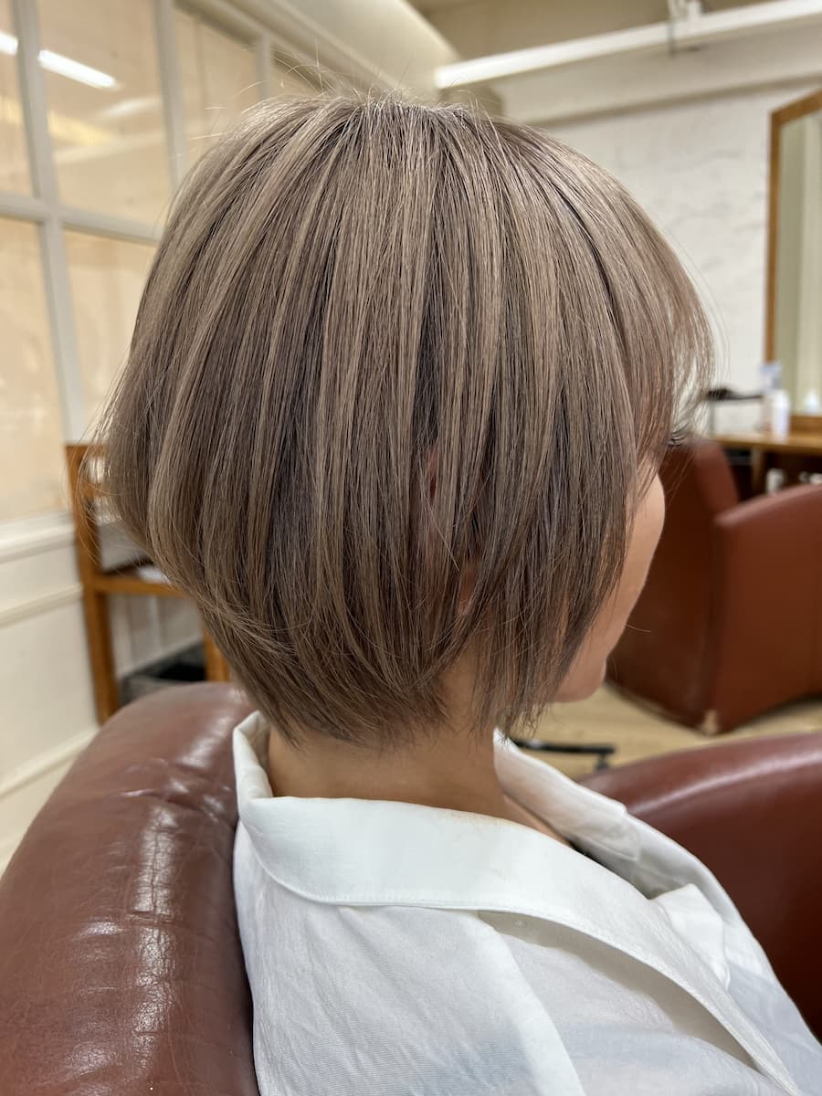 ショート × ミルクティーベージュ