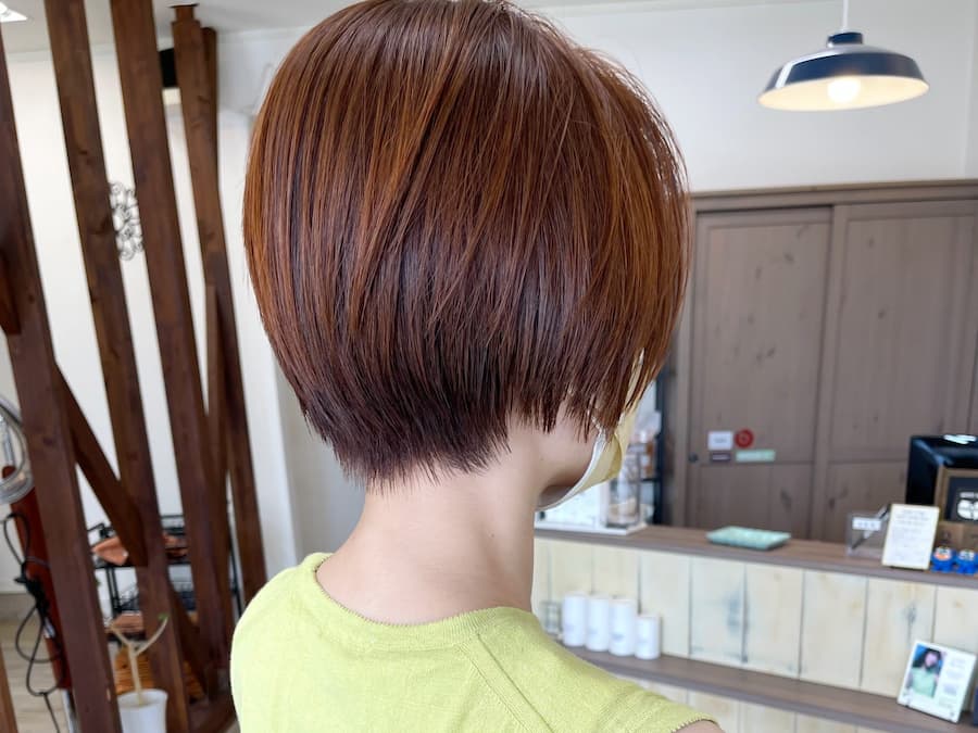 ショート × オレンジベージュ