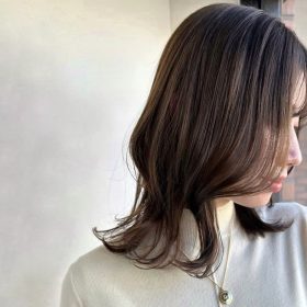 オリーブベージュはどんな髪色？透明感たっぷりの人気ヘアカラーを徹底解説