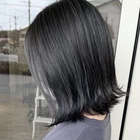 ブルーアッシュの髪色18選！明るめ・暗め・メンズなど人気スタイルをチェック