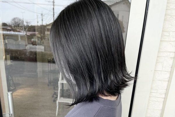 ブルーアッシュの髪色18選！明るめ・暗め・メンズなど人気スタイルをチェック