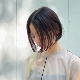 ダークブラウンはどんなヘアカラー？色落ちしにくい自然な暗髪の魅力を解説