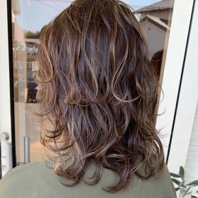 ハイライトカラーとは？失敗しないオーダー方法と人気スタイルを特集