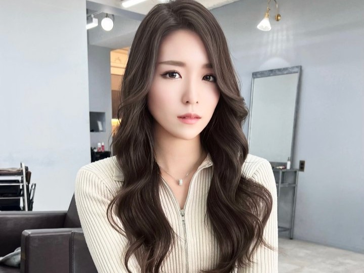 ダークグレージュの髪色