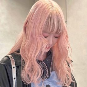 ストロベリーブロンド（ピンクブロンド）の髪色7選！似合う人・ブリーチ回数を解説