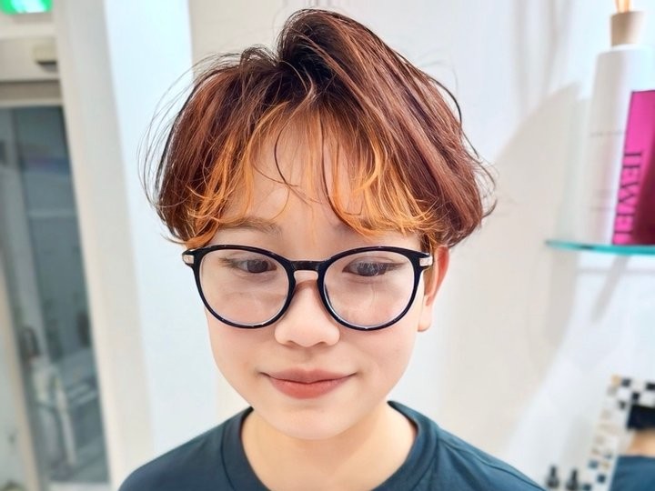 フェイスフレーミングカラー