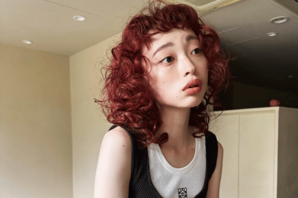 パーマ当日のシャンプーの注意点と綺麗なカールを保つ秘訣を徹底解説