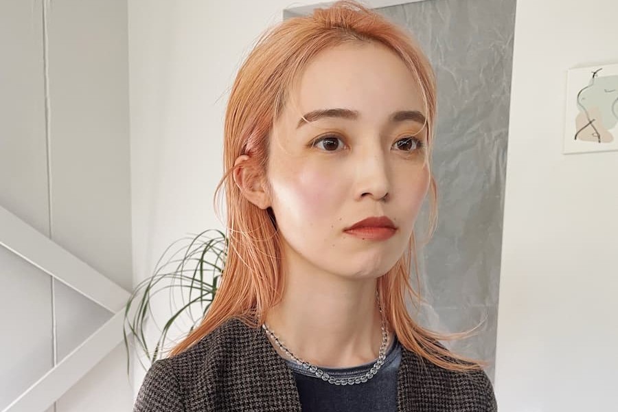 コーラルピンクの髪色とは？似合う人・ブリーチ・色落ちまで徹底解説