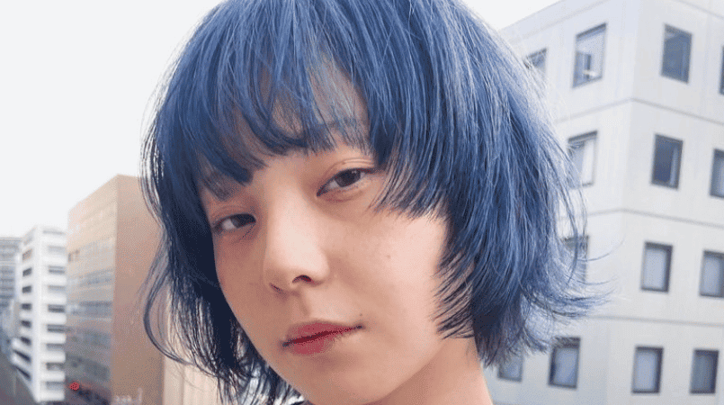 10トーン以上のブルーグレー