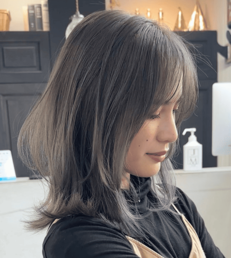 ダークグレージュ