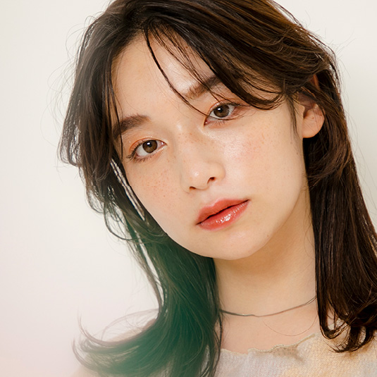 顔まわりでつくるひし形ミディアム