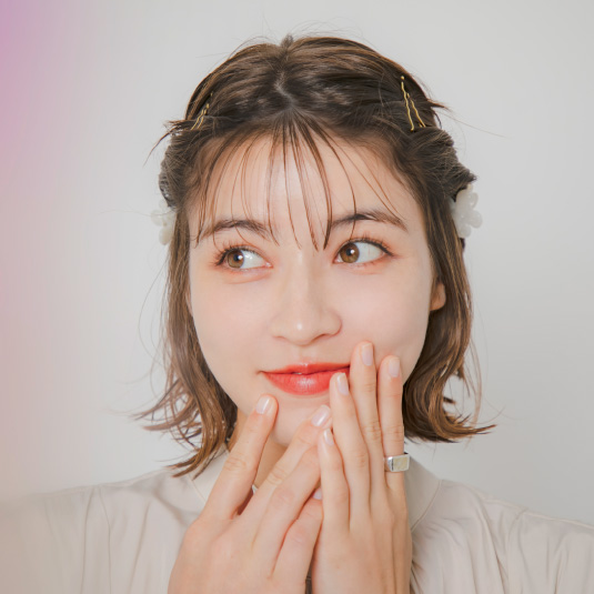 ねじって留めるクリップアレンジ