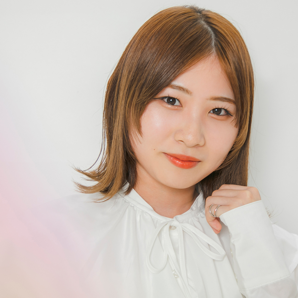 顔まわりがポイント！外ハネスタイル