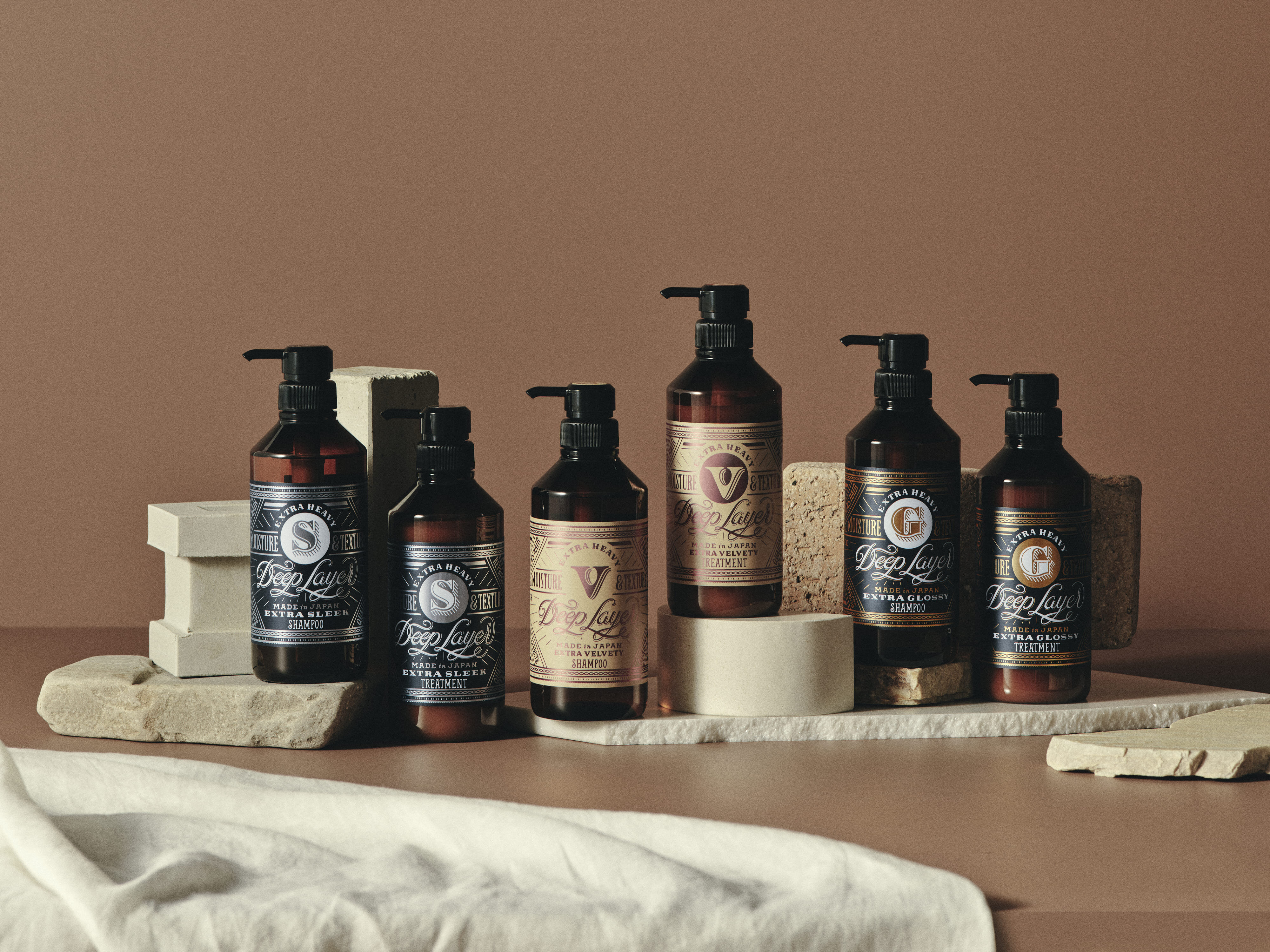 熱によるダメージで硬くなった髪に、驚きのやわらかさを。 DeepLayer